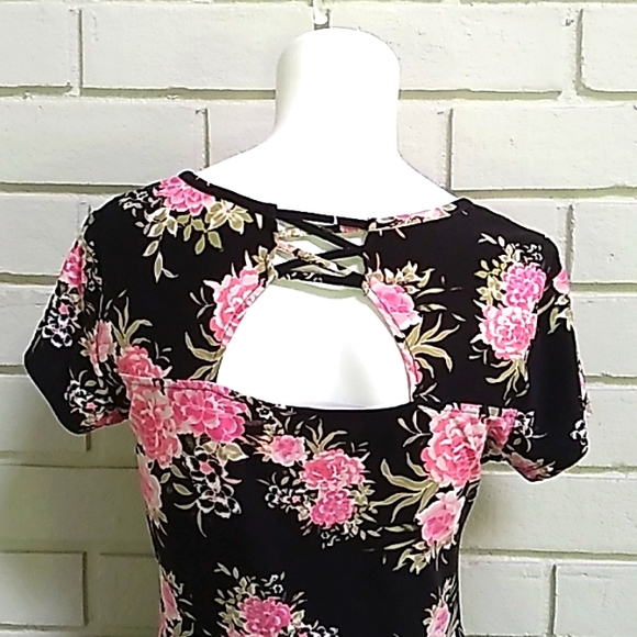 No Boundaries Black Floral Cut Out Back Detail Mini Dress. Size Medium - Picture 6 of 10